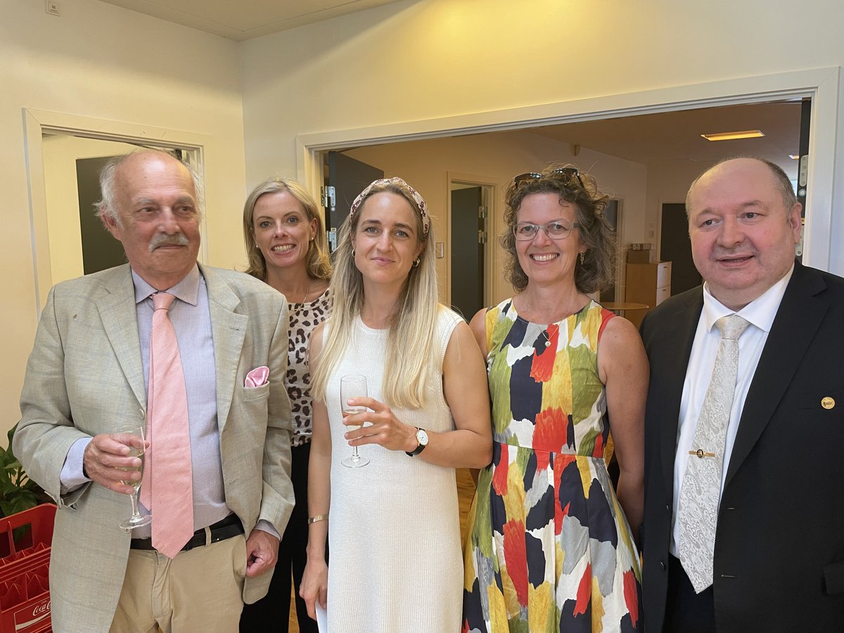 Cathrine Hjorth (@cathrinehjorth) on Twitter photo Last week, I defended my PhD dissertation entitled "Breast cancer survivorship after taxane-based chemotherapy". I will now continue my research in cancer epidemiology at Department of Clinical Epidemiology <a href="/DCEAarhus/">Department of Clinical Epidemiology, Aarhus</a> together with <a href="/DeeCroninFenton/">Dee Cronin Fenton</a>. Last week, I defended my PhD dissertation entitled "Breast cancer survivorship after taxane-based chemotherapy". I will now continue my research in cancer epidemiology at Department of Clinical Epidemiology <a href="/DCEAarhus/">Department of Clinical Epidemiology, Aarhus</a> together with <a href="/DeeCroninFenton/">Dee Cronin Fenton</a>.