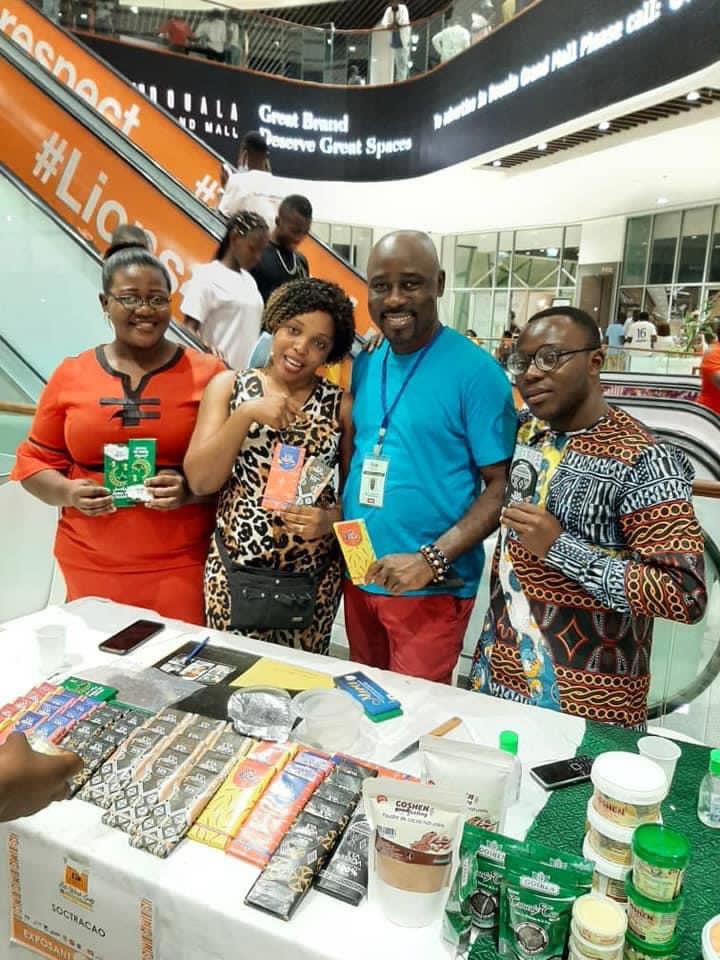 ActuEvent2Fifi's tweet photo. Qu’est-ce que vous avez raté aux Week-end du Made In Cameroon? 😍👇🏾

Merci à l’association @LegendsAsso  pour cette initiative. 🙏
#MIC #ExpositionVente 
1/3👇🏾 https://t.co/pOGX3jrM1g