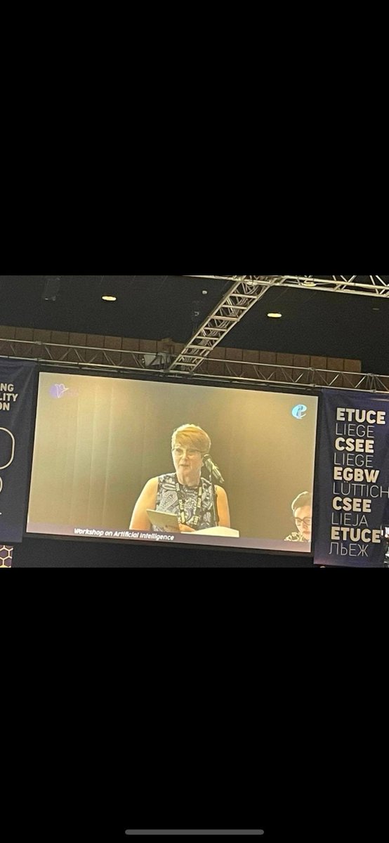 EIS Vice President Paula McEwan speaking today at #ETUCE2022