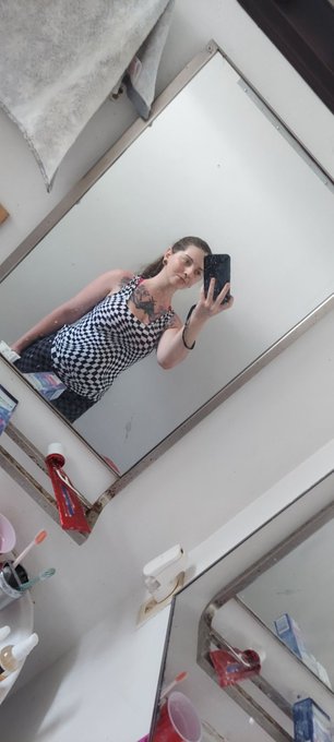 Florida sun got me looking less pale. https://t.co/iSv5QQJcTi<a href="/tag/bdsm"class="tags"><span>#bdsm</span></a><a href="/tag/cutie"class="tags"><span>#cutie</span></a><a href="/tag/princess"class="tags"><span>#princess</span></a><a href="/tag/brat"class="tags"><span>#brat</span></a><a href="/tag/spoilme"class="tags"><span>#spoilme</span></a><a href="/tag/givemeyourmoney"class="tags"><span>#givemeyourmoney</span></a>