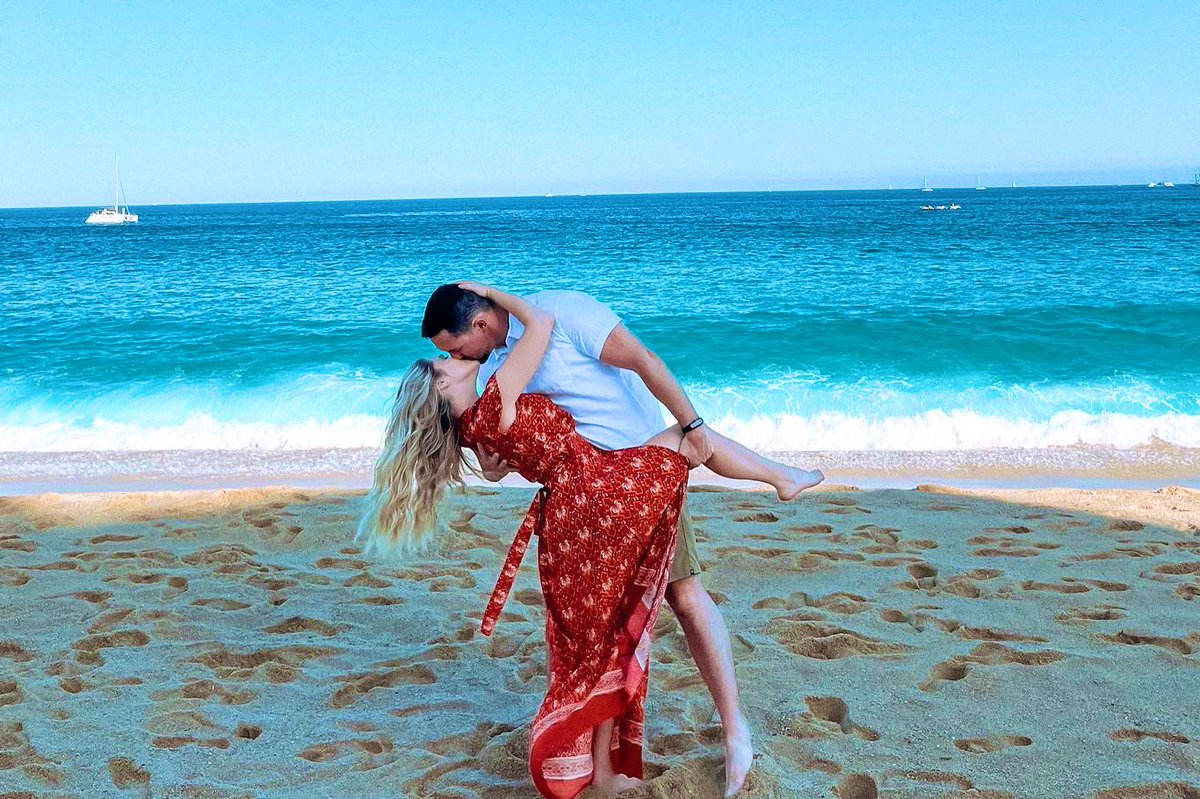 CaseyThorpe22's tweet image. Happy Anniversary to the love of my life and best friend ♥️ 

I love you Sydney Grace! #2down #milliontogo #ThorpesofJuly