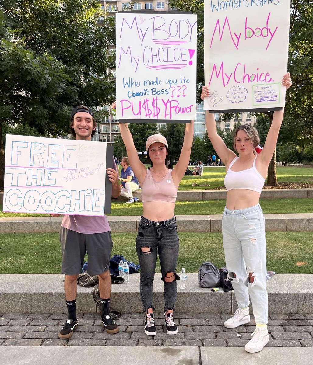 AleighaHamilto3's tweet photo. My Body My Choice. 
We won’t stop. We will not go back. https://t.co/Gr8LAQ7gN4