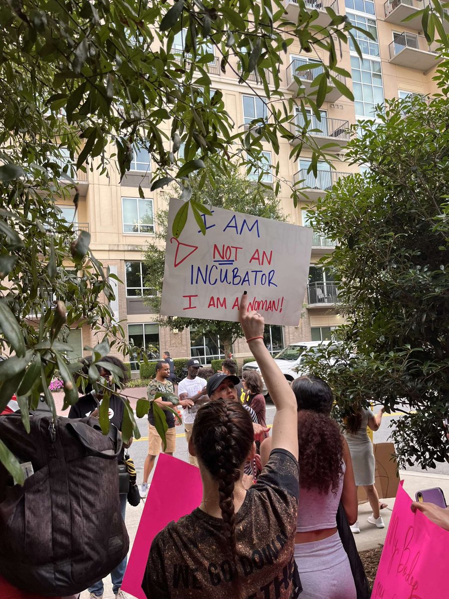 AleighaHamilto3's tweet photo. My Body My Choice. 
We won’t stop. We will not go back. https://t.co/Gr8LAQ7gN4