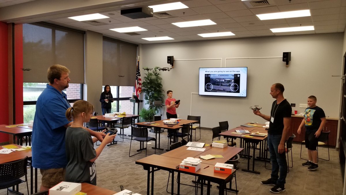 techwiseacademy's tweet image. Tech-Spark Weekend attendees are supported by a team of coaches, made up from TechWise instructors, tech experts, and local area teachers. We couldn&apos;t do it without them! 

Interested? Learn more at eventbrite.com/e/tech-spark-w…

#CodeToLearn #EveryKidCanCode