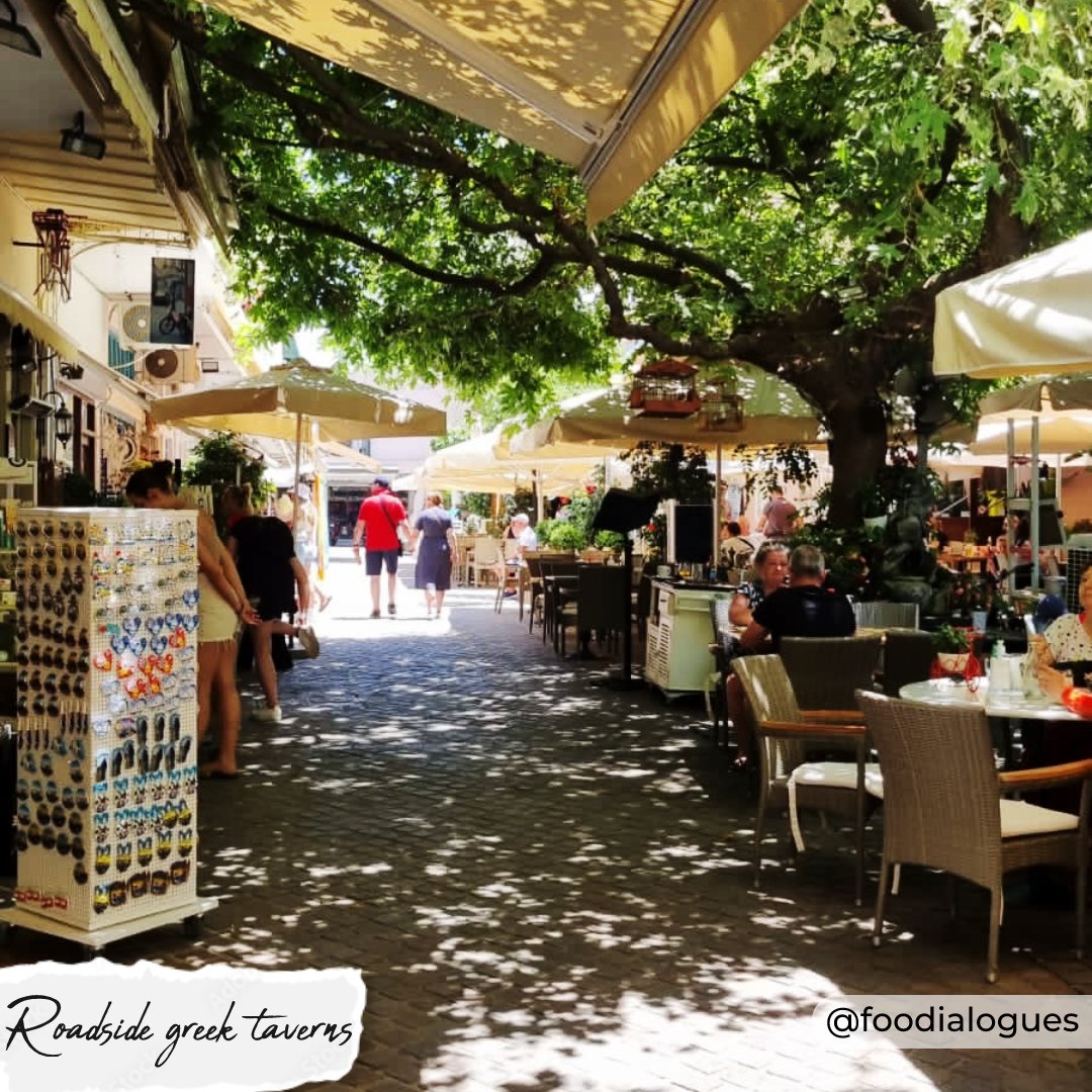 foodialogues's tweet photo. Tirokroketes the fried #cheese balls are a popular #greek  #snack. Every Greek tavern has this appetizer on its menu. 
#Recipe here https://t.co/TSZjeBXeAF 👈😋

#foodialogues #foodblogger #foodie #food https://t.co/sVzht2gSex