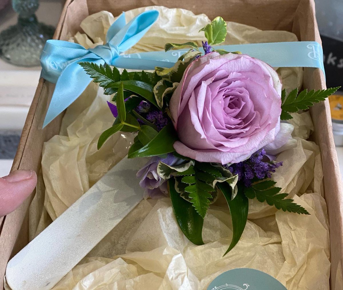 realbluedoor's tweet photo. Getting our prom on with this cute lilac “Lullaby” rose wrist corsage for one lucky gal heading out tonight. #prom #prom2022 #promcorsage #promaccesories #promflowers https://t.co/ylNCVdhzUq
