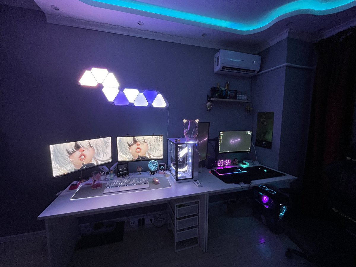 mrn_trkhv's tweet photo. 💜🤍🖤 https://t.co/fNW4JAKKU4
