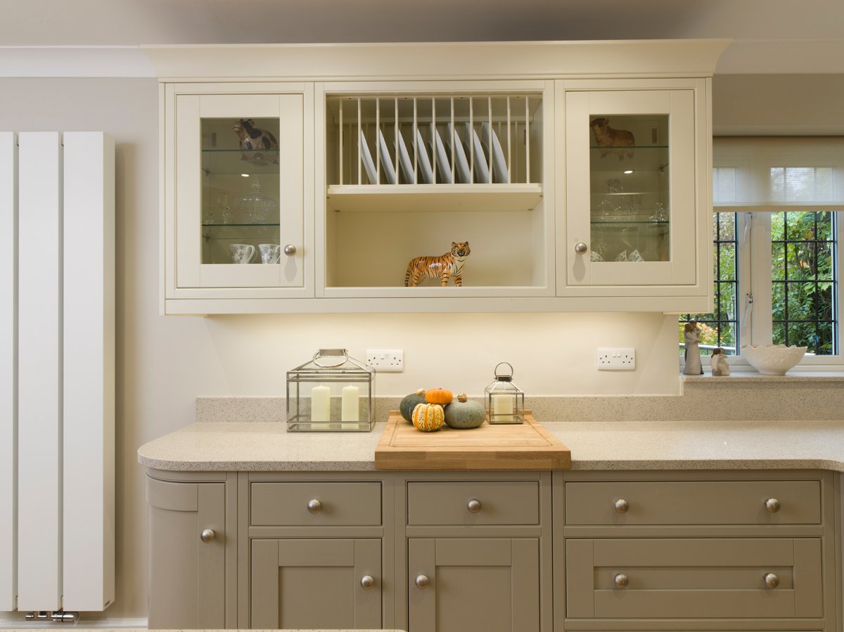 Make it airy and bright!

#kitchens #kitchendesigns #kitchendecor #sinks #worktop #kitchencabinets #tallunits #wallunits
#richmond #kingston #harrow #isleworth #kitchenshoppe
kitchenshoppe.co.uk/book-an-appoin…