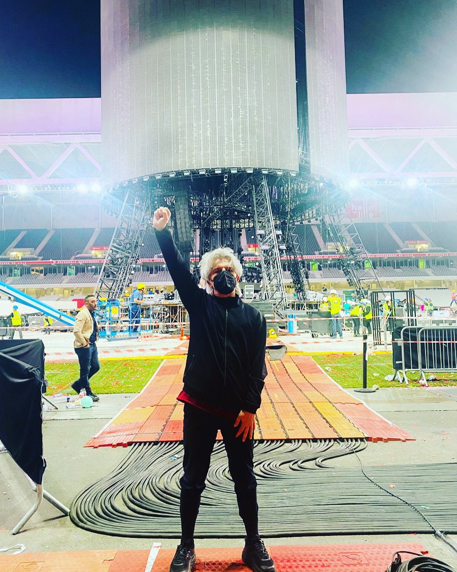 Vous nous avez donné le pouvoir merci 400000 fois