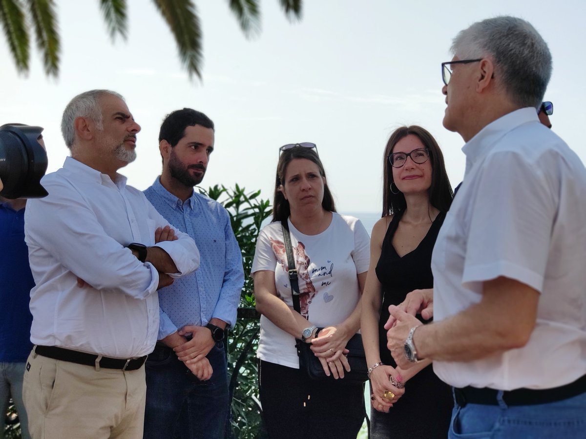 cstarragonaprov's tweet image. 🔝 Esta mañana @carrizosacarlos ha presentado a @LVilaltella1, portavoz de @Cs_Tarragona, como la alcaldable de Cs en #Tarragona para las elecciones municipales de 2023

🍊👏🏻 Estamos muy contentos de poder contar con una gran profesional al servicio de la ciudadanía