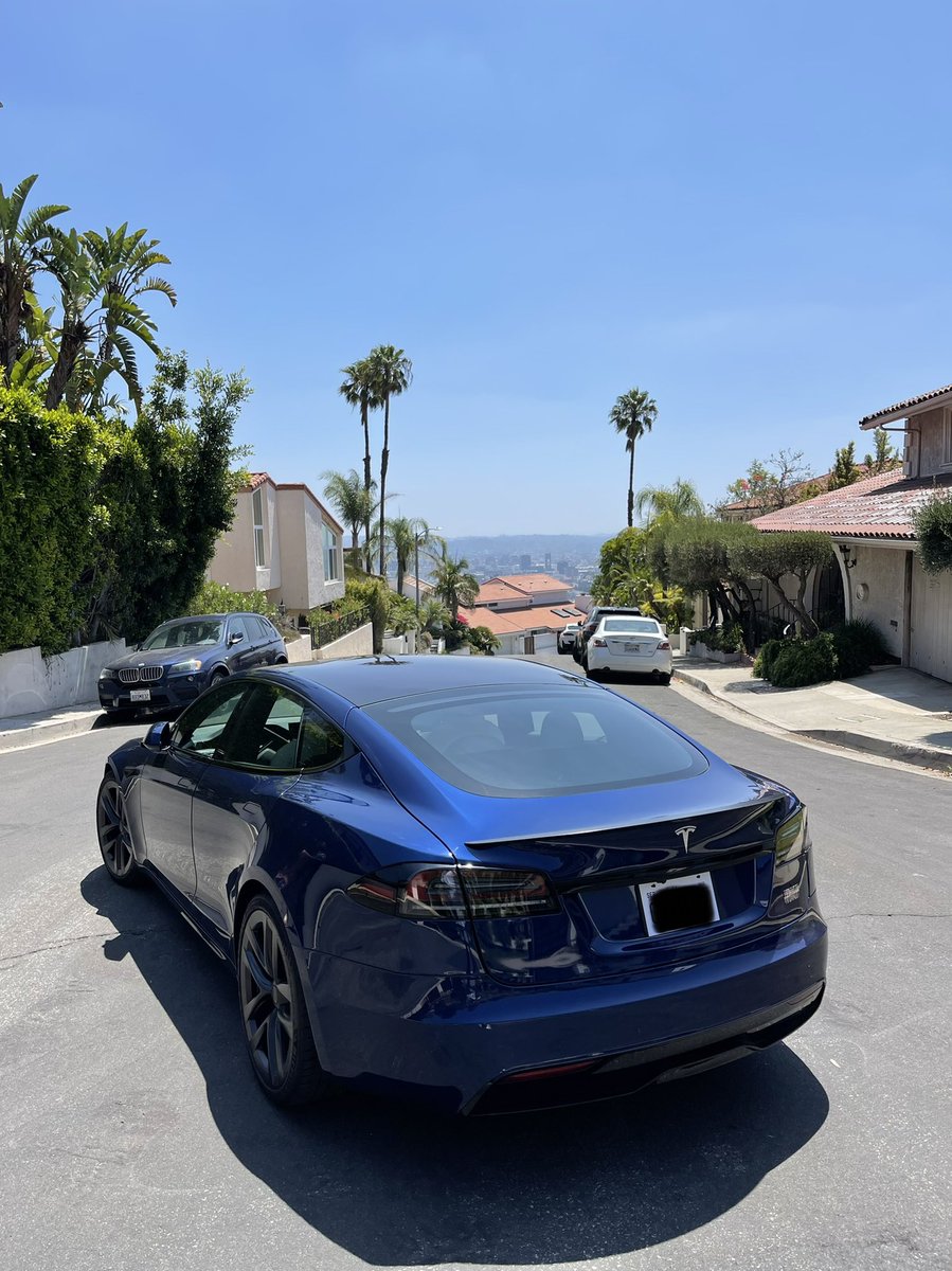 ChargeGoGroup's tweet photo. Wishing everyone a happy and safe Independence Day! #Tesla #goneplaid https://t.co/HvE06TlxoX