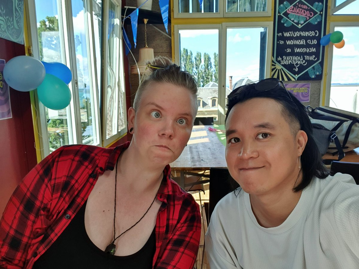 Qui 🔜 Gamescom (@qui_cung) on Twitter photo On récupère à peine de l'<a href="/EpicGameJam/">Epic Game Jam</a> avec le jeu de jam le plus ambitieux que j'ai pu faire. Merci à l'équipe de Jam: Min, Swan, Julie et Lucien.
Je retiendrai encore une édition incroyable avec une équipe de staff pleine de joie. On récupère à peine de l'<a href="/EpicGameJam/">Epic Game Jam</a> avec le jeu de jam le plus ambitieux que j'ai pu faire. Merci à l'équipe de Jam: Min, Swan, Julie et Lucien.
Je retiendrai encore une édition incroyable avec une équipe de staff pleine de joie.