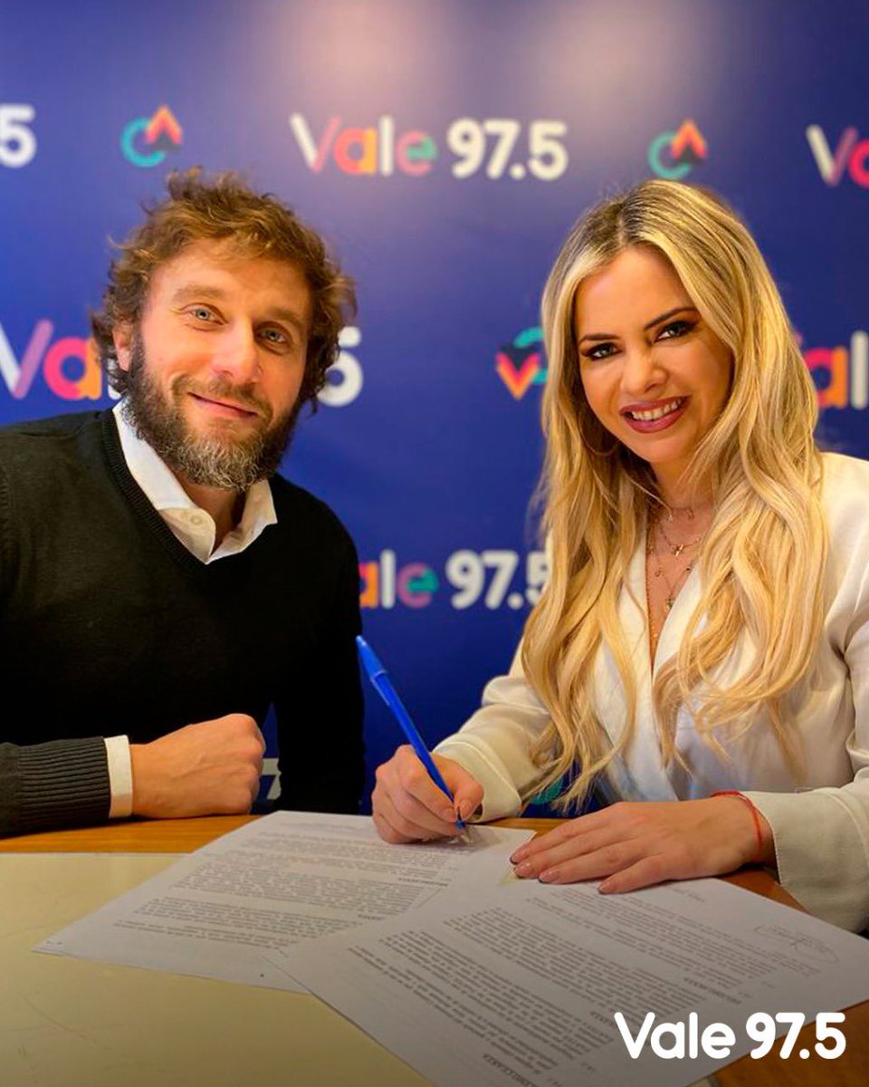 🎧 ¡Bienvenida <a href="/alemaglietti/">Alejandra Maglietti</a> a #Vale! ✨

✍ Luego de la firma del contrato con <a href="/sebapedron/">Sebastian Pedrón</a>, Gerente de Programación, Ale hará #ValeTodo junto a <a href="/marcefoss/">Marcelo Foss</a> de 7 a 10 Hs. desde el lunes 18 de julio.

📲 radiovale.fm
✨#SomosVale - Lo hacemos posible ⚡