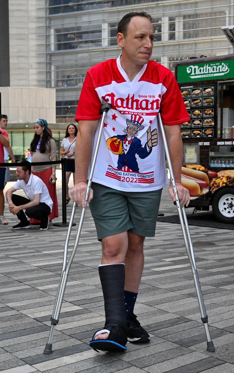 Shooter McGavin tweet media