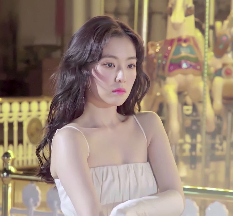 uningeal's tweet image. #IRENE:she is the ✨perfection✨