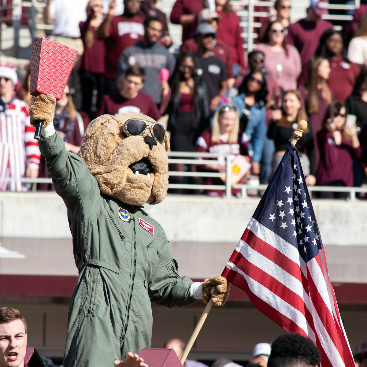 MSStateAlumni's tweet photo. Happy Independence Day, Bulldogs! 🇺🇸 https://t.co/rQtWMlQEI3