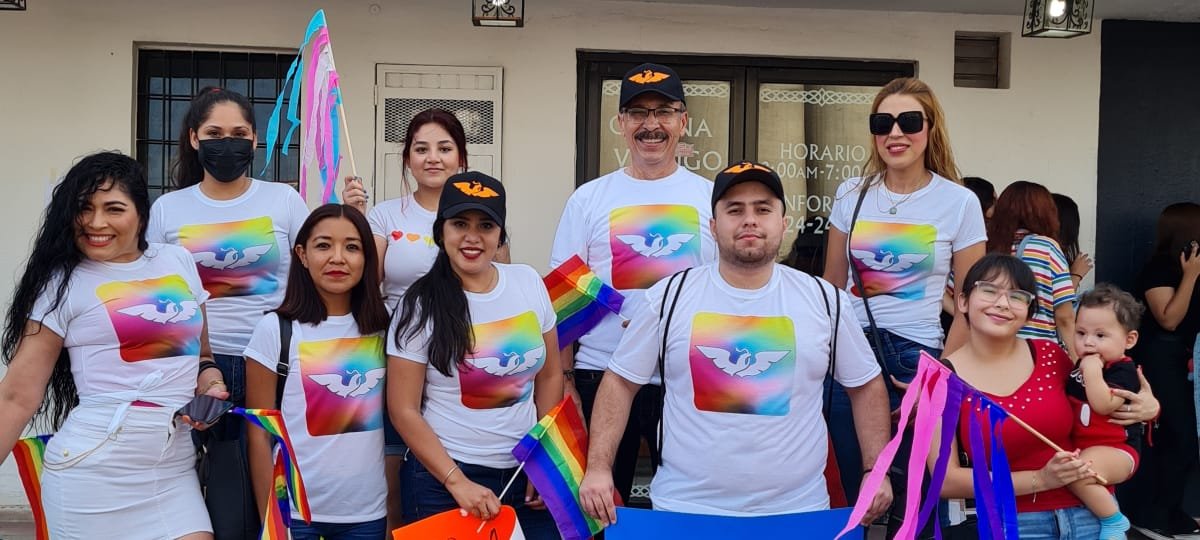MovCiudadanoSon's tweet photo. Este fin de semana parte de nuestro equipo en Navojoa acudió a la marcha por los derechos de la población LGBTIQ+, queremos un Sonora de iguales y libres.🏳️‍⚧️🏳️‍🌈🧡 https://t.co/0D2RC6bQQh