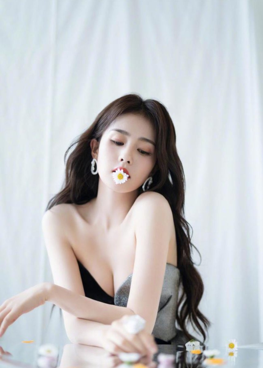 mingxinsheping's tweet photo. bailu 白鹿 https://t.co/KZEbpWy4ID