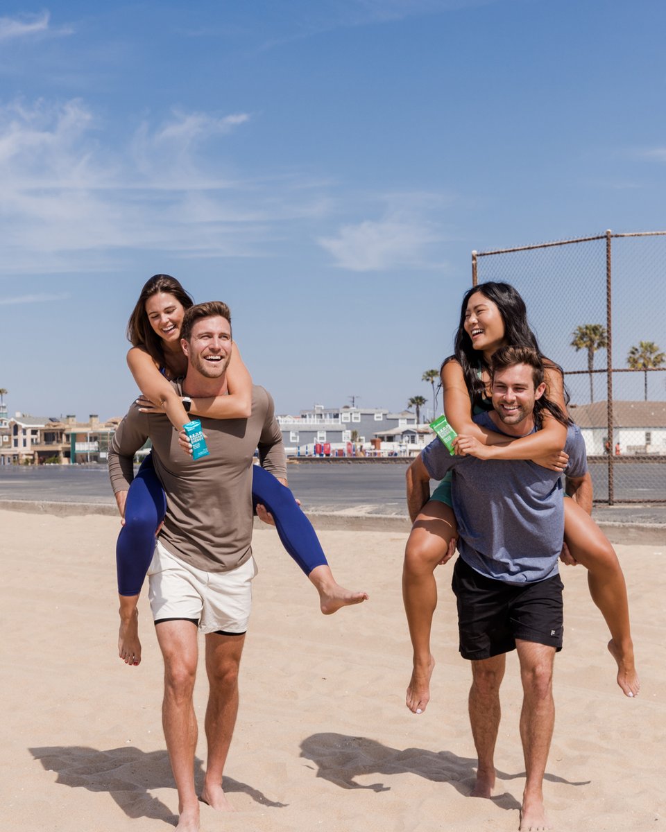 This summer, we're so happy to have friends who are always there for us and make sure we have fun every step of the way. Here at the R.E.D.D Bar, we'll be seeing you under the sun! ☀️ Hope you're enjoying your #4thofjuly weekend 🇺🇸