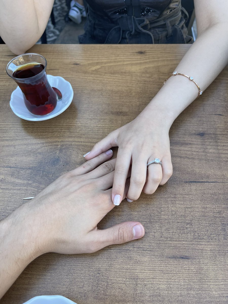 hanıma evlilik teklifinden sonra ciğerciye getirdim. çok da güzel oldu 😎✅