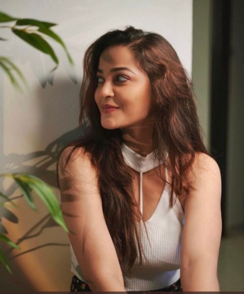 MoranFan2's tweet photo. https://t.co/PSNIQ3tFiT  
Guys please tell me kya yeh such hai aur agar hain na 😀 toh dukh bhare din bite re bhaiya ab sukh aayo aur such nahi hai na toh bhi ham koshish nahi chhodenge #ziddidilmaanena https://t.co/LBeWwnFuQ2