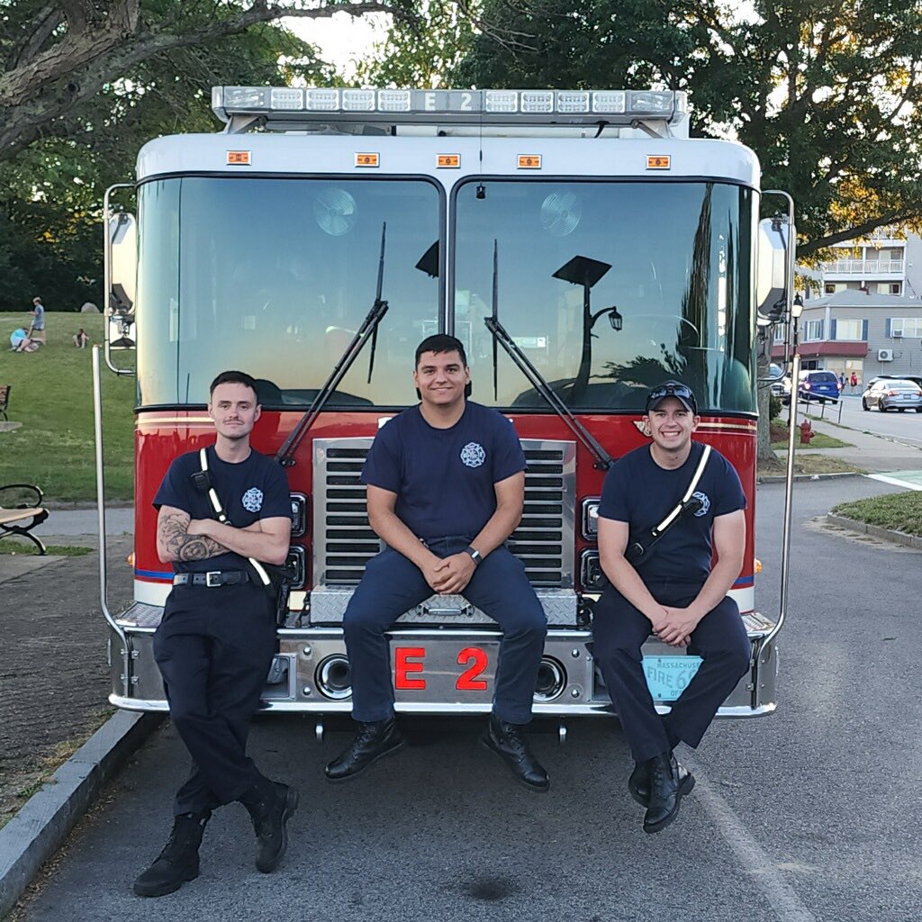 FireOnset's tweet image. Some members of OFD were on hand for the bonfire put on by the Onset Bay Association last night. Other than mosquitoes, it was a great night!