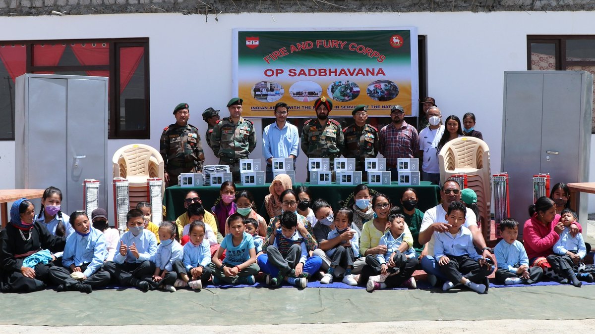 firefurycorps's tweet photo. In order to make positive change towards uplifting living standards of specially abled persons & children of #PAGIR hostel & #REWA School #FireAndFuryCorps contributed essential amenities towards their infrastructure
#OpSadbhavana
#IndianArmyPeoplesArmy
@NorthernComd_IA @adgpi https://t.co/8MNxXJQuOg