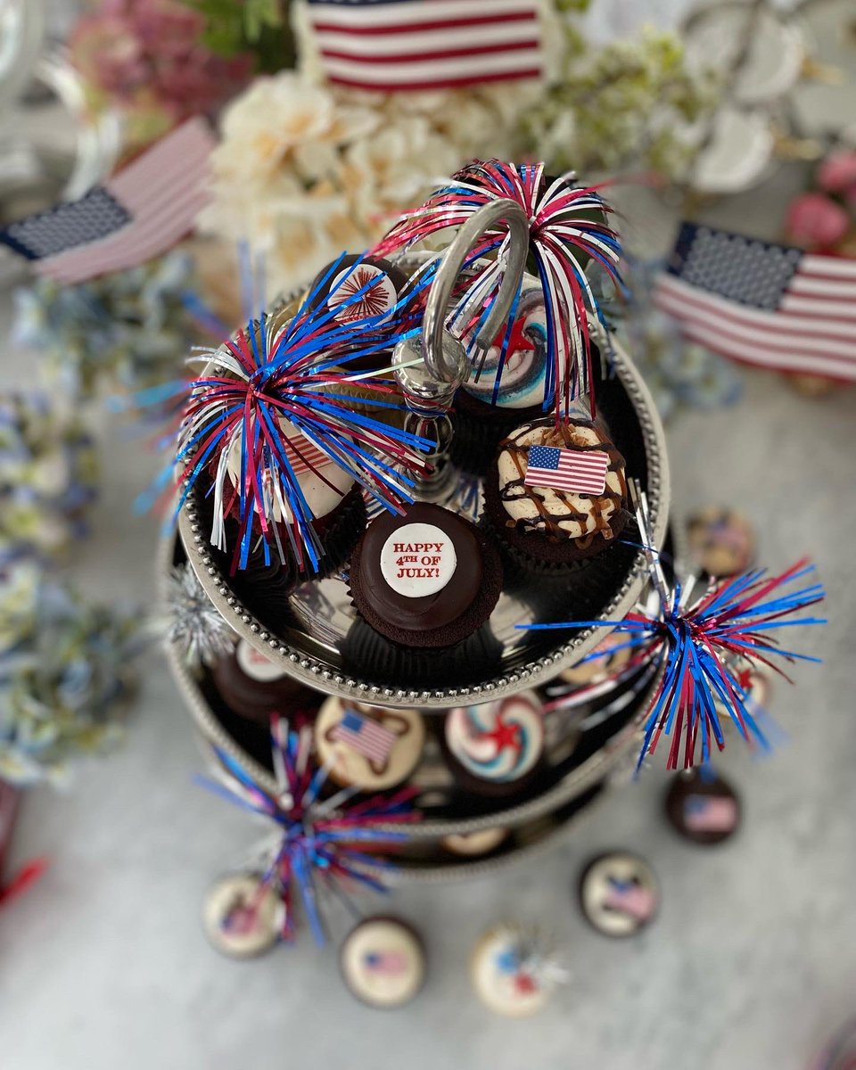 Happy #4thofjuly!! ❤️🧁🇺🇸💥