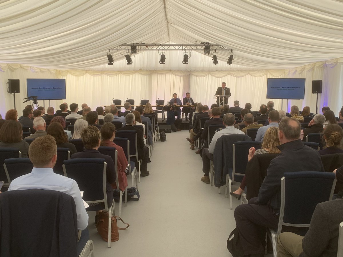 JamesHuttonInst's tweet photo. Huge thanks to everyone who joined us in Dundee and online for @DefraGovUK’s UK Agricultural Partnership event #UKAP3, incl Edwin Poots MLA, @MairiGougeon MSP &amp; George Eustice MP. Lots of discussion on how best to protect UK #foodsecurity and the role of farmers in this process. https://t.co/wMNB9RU1zd