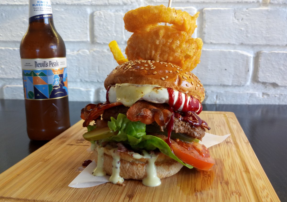 Wednesday are our famous #GourmetBurger Night. *Join us this evening between 5-10pm to get 2 Gourmet Burgers for the price of 1.

Call to book your table 021 786 1919

#SaveurRestaurant #Saveur #BurgerNight #Simonstown #burgers