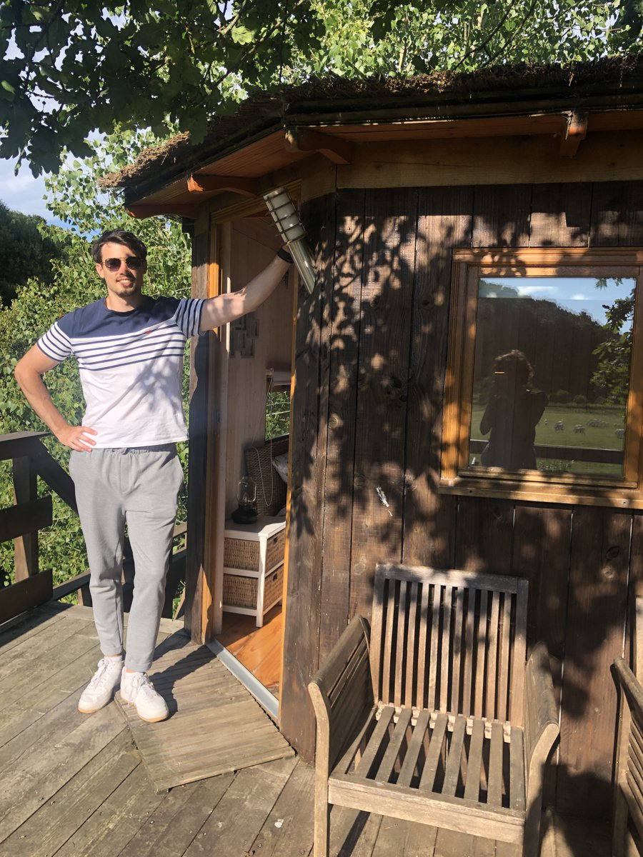 RomainBlhr's tweet photo. My first experience working remotely in the wilderness. Thank you to my greatest support (the most observant will see her here) without whom all this would not be possible. ❤️ https://t.co/qu4kfVH3VA