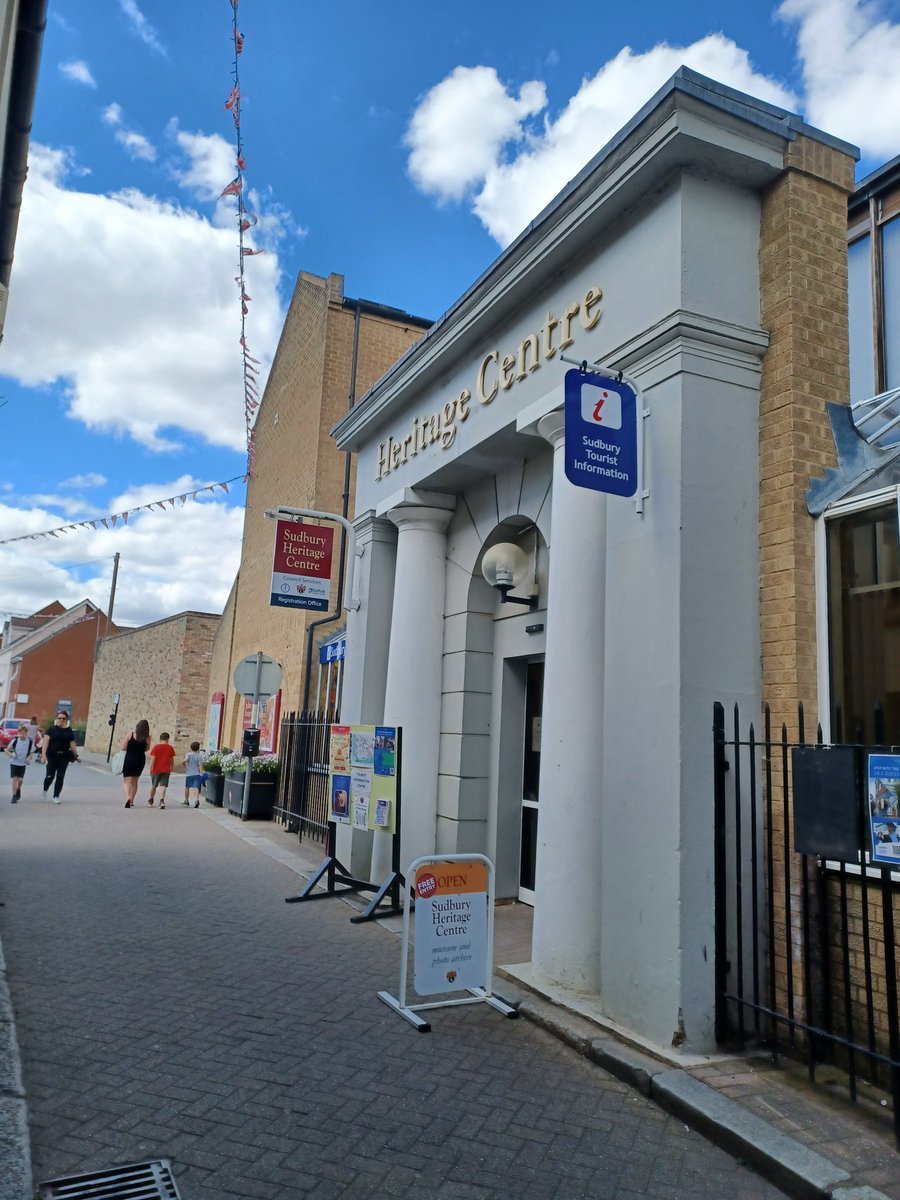 Here at #SudburyTownCouncil we have a #shoplocal policy and always work with local businesses where possible

Local company Auto Innovations fabricated and installed our new <a href="/moreSudbury/">Sudbury Visitor Information Centre</a> signage to help visitors find us more easily

#lovelocal #shoplocal #sudburysuffolk