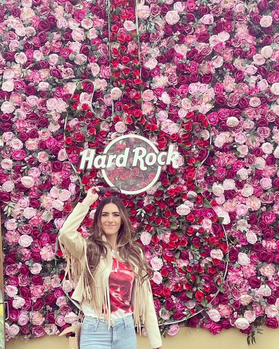 So yesterday was one of my favourite days ever in life. 💕Back in my happy place #hydepark for the Rolling Stones... they were INCREDIBLE...and I also got to witness the amazing Kingfish ...safe to say the musical inspiration is flowing☀️🔥🌹🌸🎸