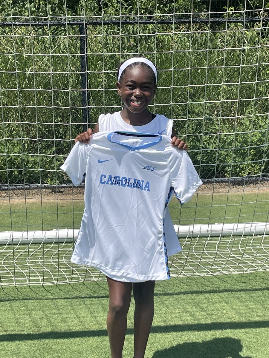 paigeahawthorne's tweet image. I enjoyed a competitive camp w/amazing players &amp;amp; great coaches. I got some STL love from the hometown girl @maciteater10 &amp;amp; was surprised to be named the Defensive MVP of camp, as a result I was awarded my own @uncwomenssoccer jersey. Can’t wait for next year.