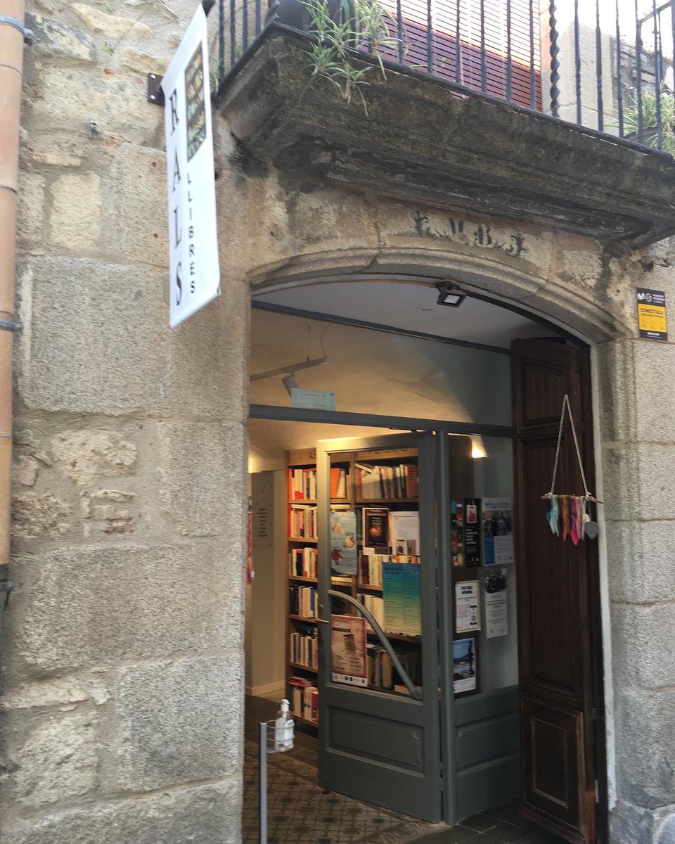 jerez_dani's tweet photo. @laviatgeria @Lli_Books @LibelistaCat @ralsllibres https://t.co/VSQryPiEvR