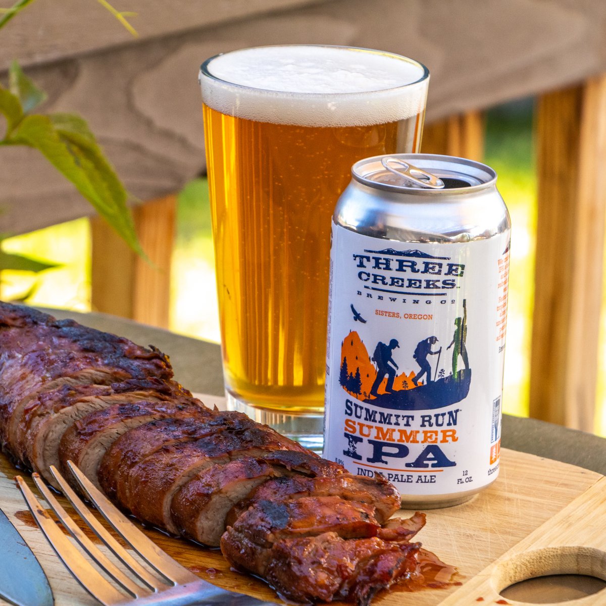 🍖 BBQ Season is in full swing and our Summit Run Summer IPA has arrived with a refreshing &amp; crushable balance of tropical hop flavors and light, toasty malt notes. Happy Fourth of July! 🇺🇸

#ThreeCreeksBrewing #SummitRunSummerIPA