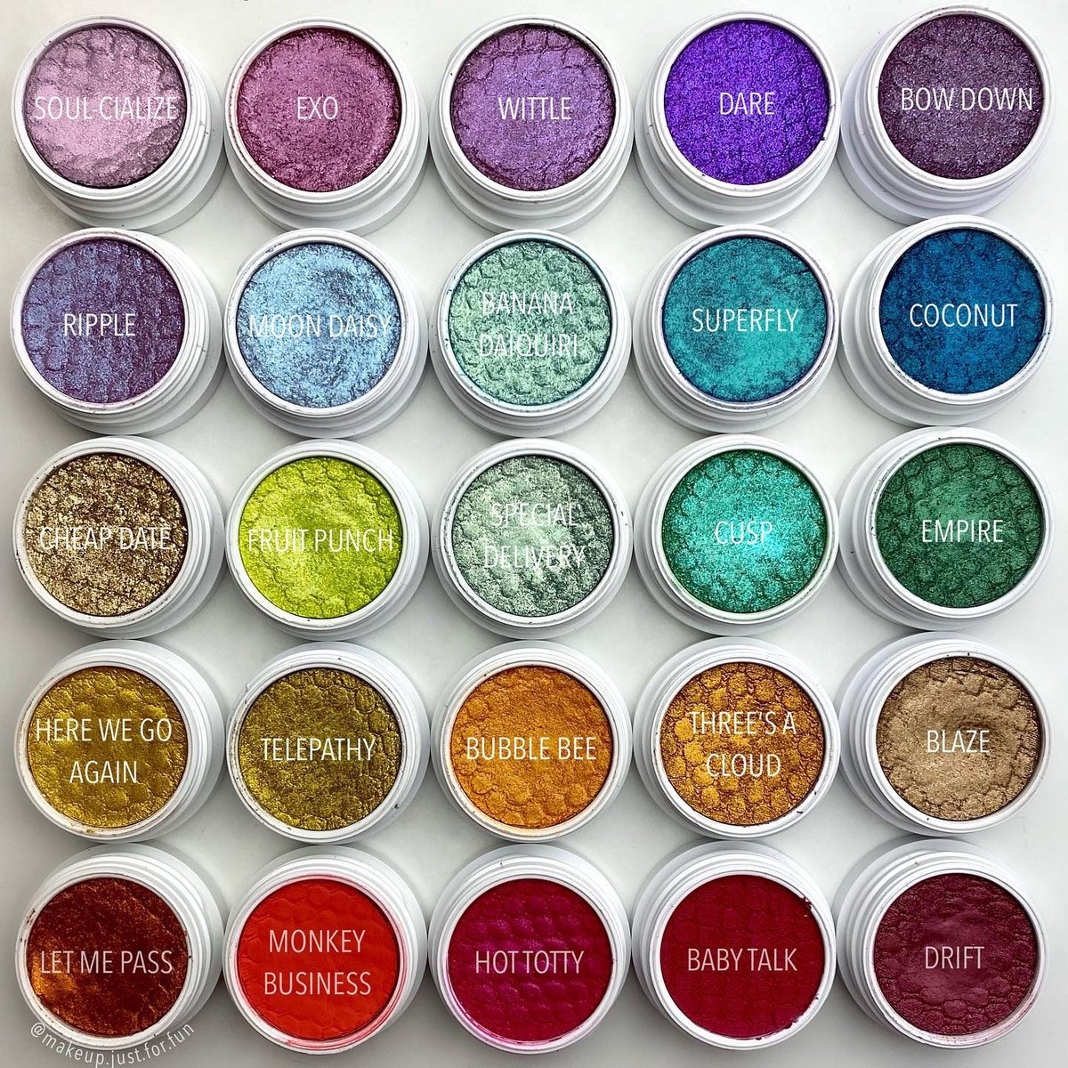 ColourPopCo's tweet photo. my favorite kind of rainbow 🌈 https://t.co/vQhHKWi9UI
