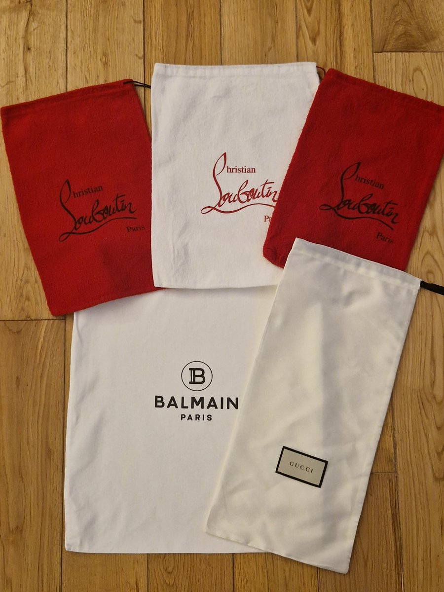 Free trainer bag laundry service as a thank you for a customers bulk order.  

Thanks K . Pleasure as always 

All shares retweets and mentions are very much appreciated.