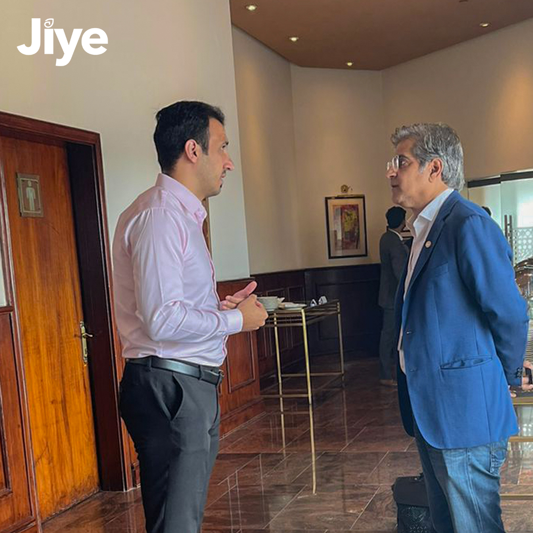 Kudos to <a href="/Acumen/">Acumen</a> on organizing a phenomenal event.  We struck many fruitful conversations as our cofounder Ali Amin met Aamir Ibrahim (CEO Jazz), Sadia Khan (Comm SECP), Rashid Bajwa (CEO NRSP Microfinance Bank), Zaffar A Khan (Board member Shell) &amp; Syed Fakhar Imam (Ex Minister)