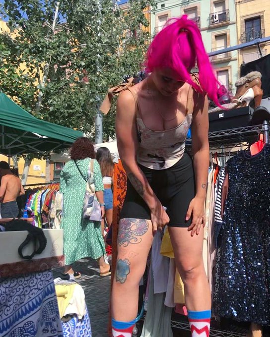 Pocas veces me ver&eacute;is tan vestida https://t.co/7FHoBcNX9b