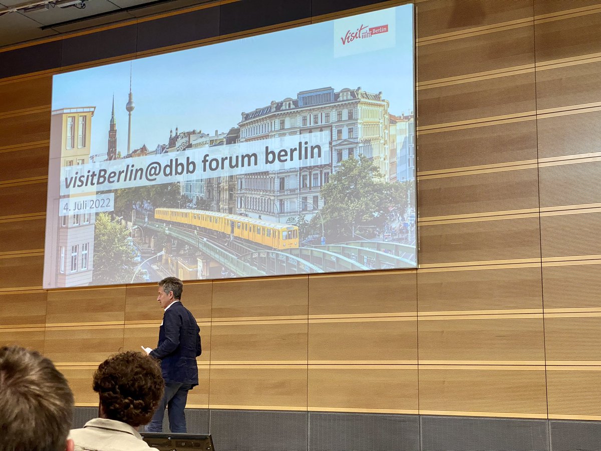 DenizGruska's tweet photo. Networking Event heute im dbb Forum für das @PalaceBerlin

Vielen Dank an visitBerlin für die #Organisation des #Meeting und #Austausch Treffens nach langer Pandemie Pause. 

Spannende Vorträge und Einblicke in die Entwicklungen des Berliner #Tourismus der letzten Monate. https://t.co/S8z2HiKHRF