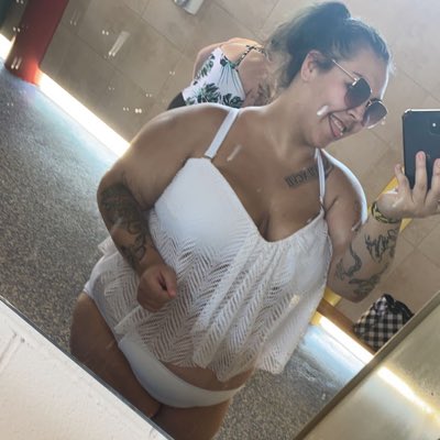 MariaCr85992848's tweet photo. #NewProfilePic https://t.co/whSoHfaY4d