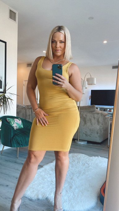OnlyFans https://t.co/u3IOstn0SM https://t.co/b4Va01Yo4J