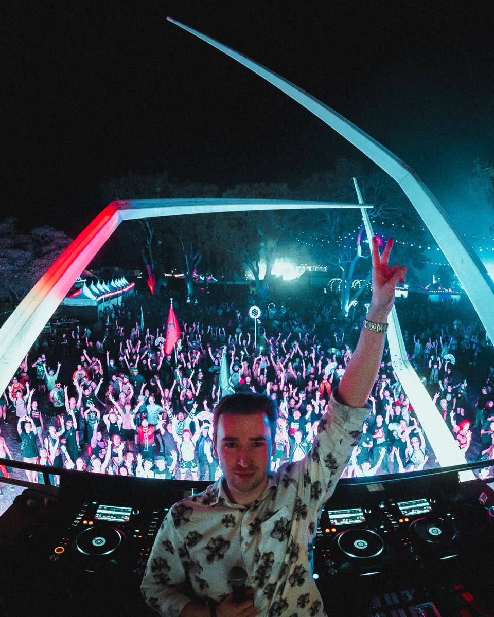 bensley_music's tweet image. Project Z was amazing! Can't believe the love I've seen for DnB in America this weekend 🇺🇸❤️