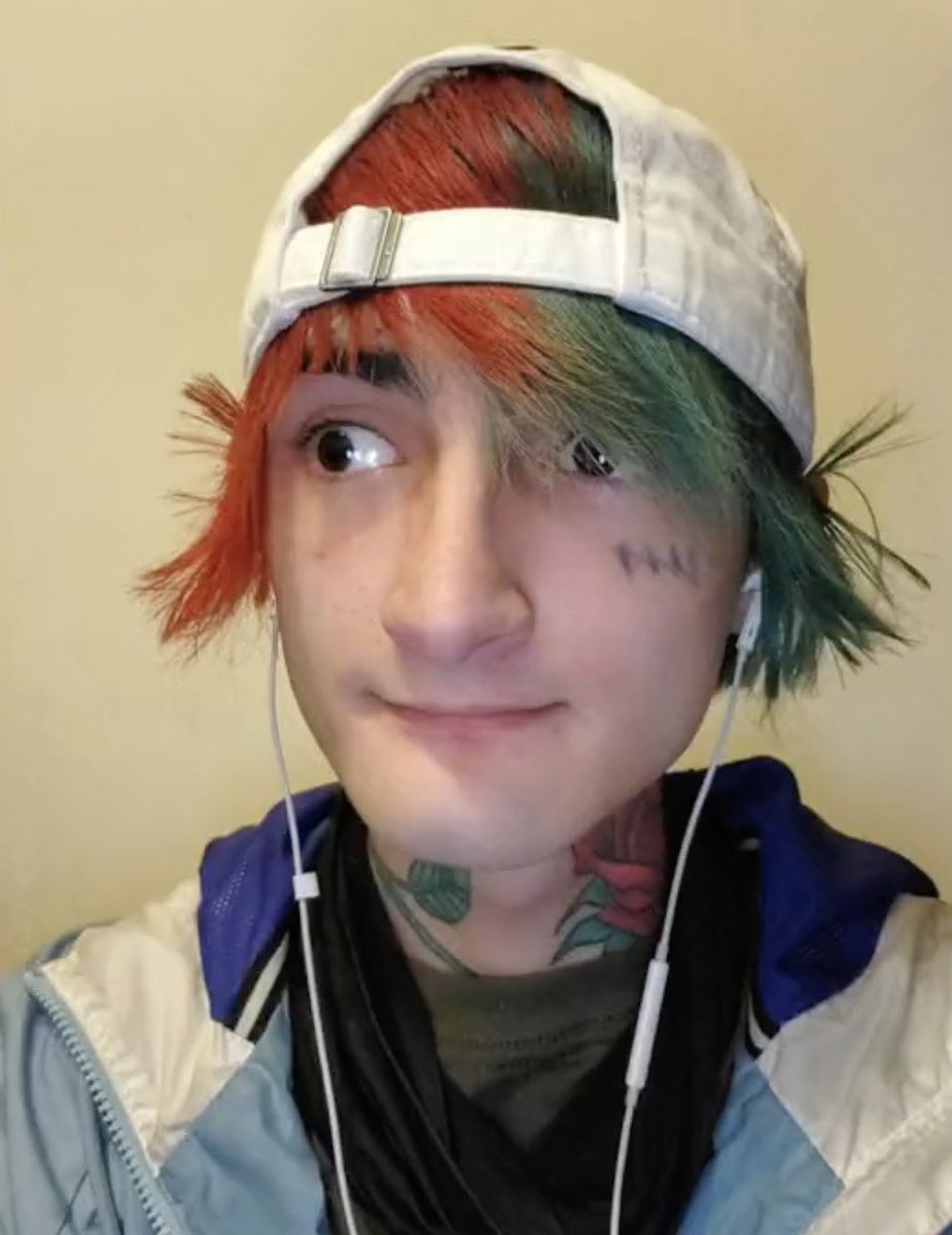 BowTiedRanger's tweet photo. Dishonest people are claiming the Highland Park shooter is “right wing”

How many conservatives have you met that look like this 👇 https://t.co/3uzXsMNy2A