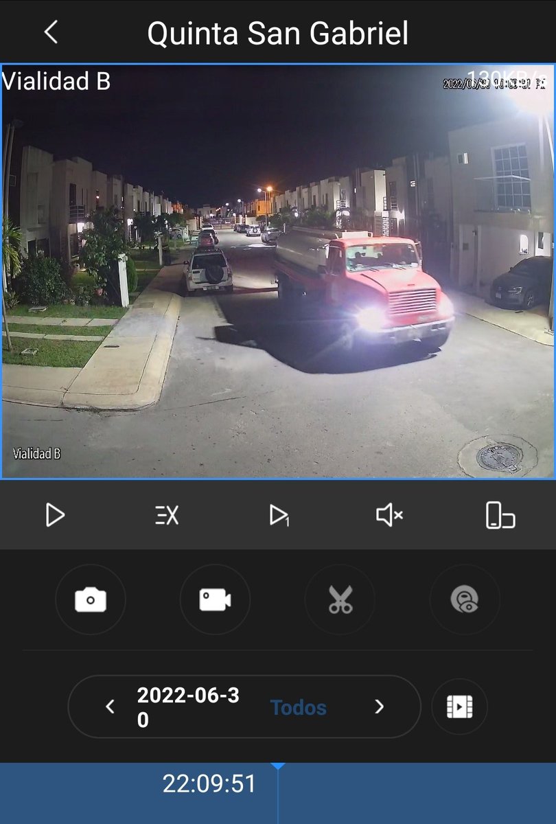 <a href="/DHCAGUAKAN/">Aguakan</a> En SPMZ 207  REAL OASIS no tenemos agua desde hace 7 días, nos vemos obligados a comprar pipas! Reportamos y NO REPARAN! somos 800 casas con afectación. <a href="/MaraLezama/">Mara Lezama</a> <a href="/CAPAQRoo/">CAPA Quintana Roo 💧</a> apóyenos con esto por favor!
NO mandan presión suficiente, ni para lo básico.<a href="/VivoEnCancun/">Vivo en Cancún 🏖️</a>