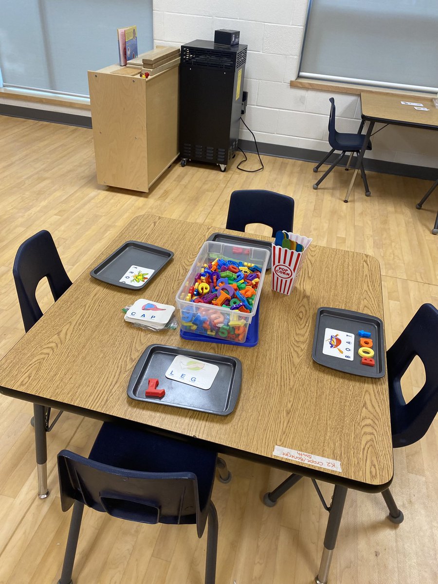VBaechs's tweet photo. Hey @wrdsb - DYK that we welcomed 950+ students to our ☀️ Summer Learning Program☀️ today? At 12 sites for the next 3 weeks, kids in Kindergarten to Grade 5 will be engaged in literacy 📚 and numeracy 🧮 learning and having LOTS of fun! 
@OntarioSLP @chathabobbie @JodiAlbrecht https://t.co/8zcIDSpzGs