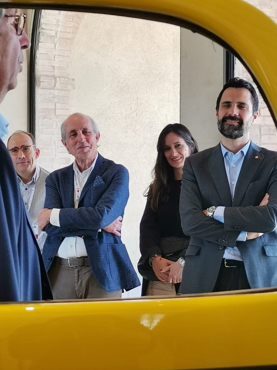 El sector empresarial del món del vi és clau pel país, és dinàmic i té visió estratègica. Mostra d'això és l'Assemblea anual de l'<a href="/avinicolacat/">AVC</a> que ha tingut lloc avui al nou celler de <a href="/Perelada/">Perelada</a> amb la presència de la directora @albabalcells i el conseller <a href="/rogertorrent/">Roger Torrent i Ramió 🎗</a>.