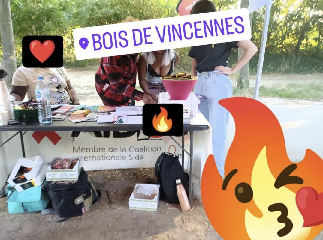 AidesSaintDenis's tweet photo. Action #ladyes auprès des travailleuses du sexe du bois de Vincennes avec @assoAIDES @aides_93 #sexworkiswork https://t.co/BxLGSPv0Pv