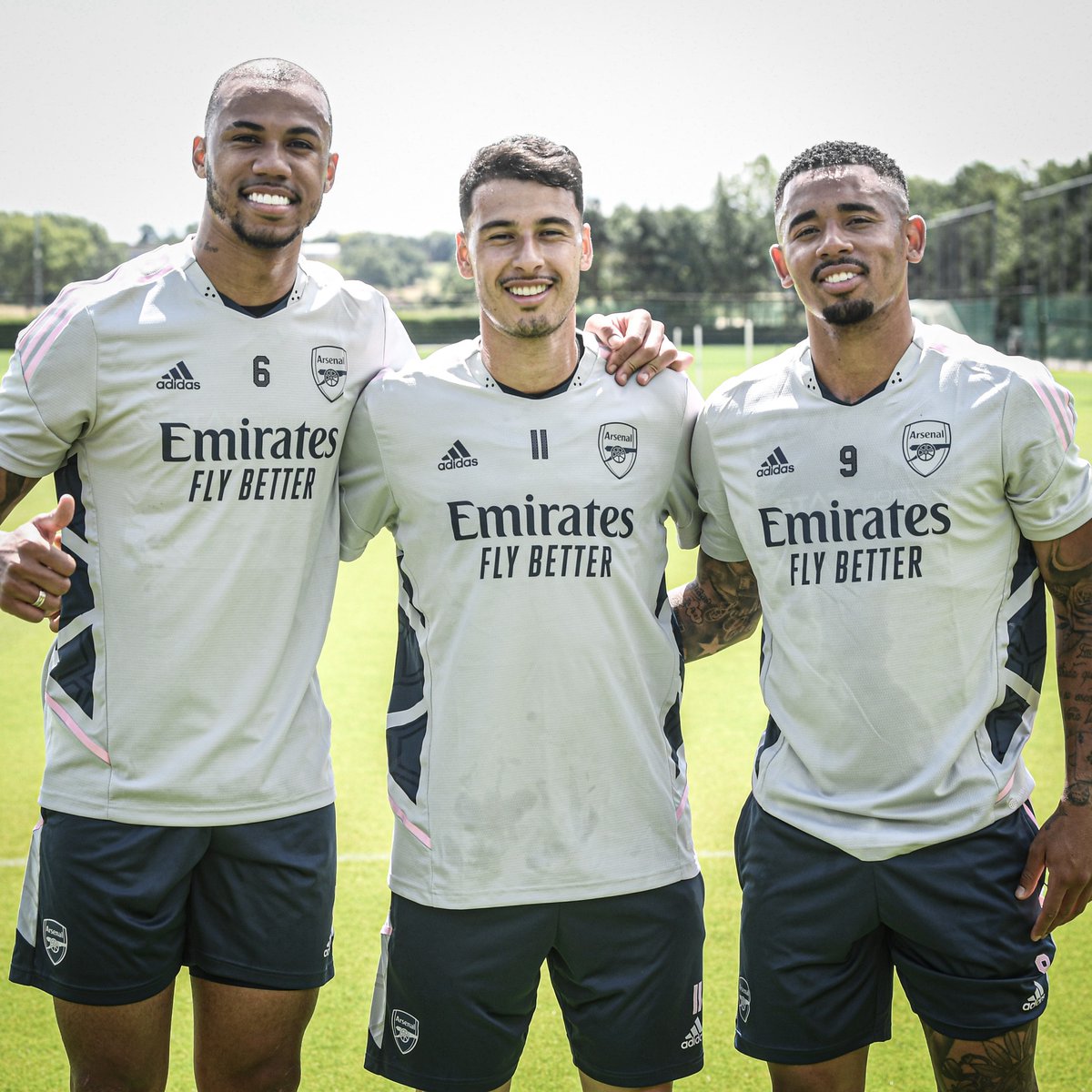 its_sports_time's tweet photo. Gabriel Jesus started his campaign with Arsenal.
He agrees five-year deal join Arsenal from Manchester City.
#GabrielJesus #Arsenal #jesustoarsenal
visit: https://t.co/we70vb6KC0 https://t.co/UvK1fyTkUq